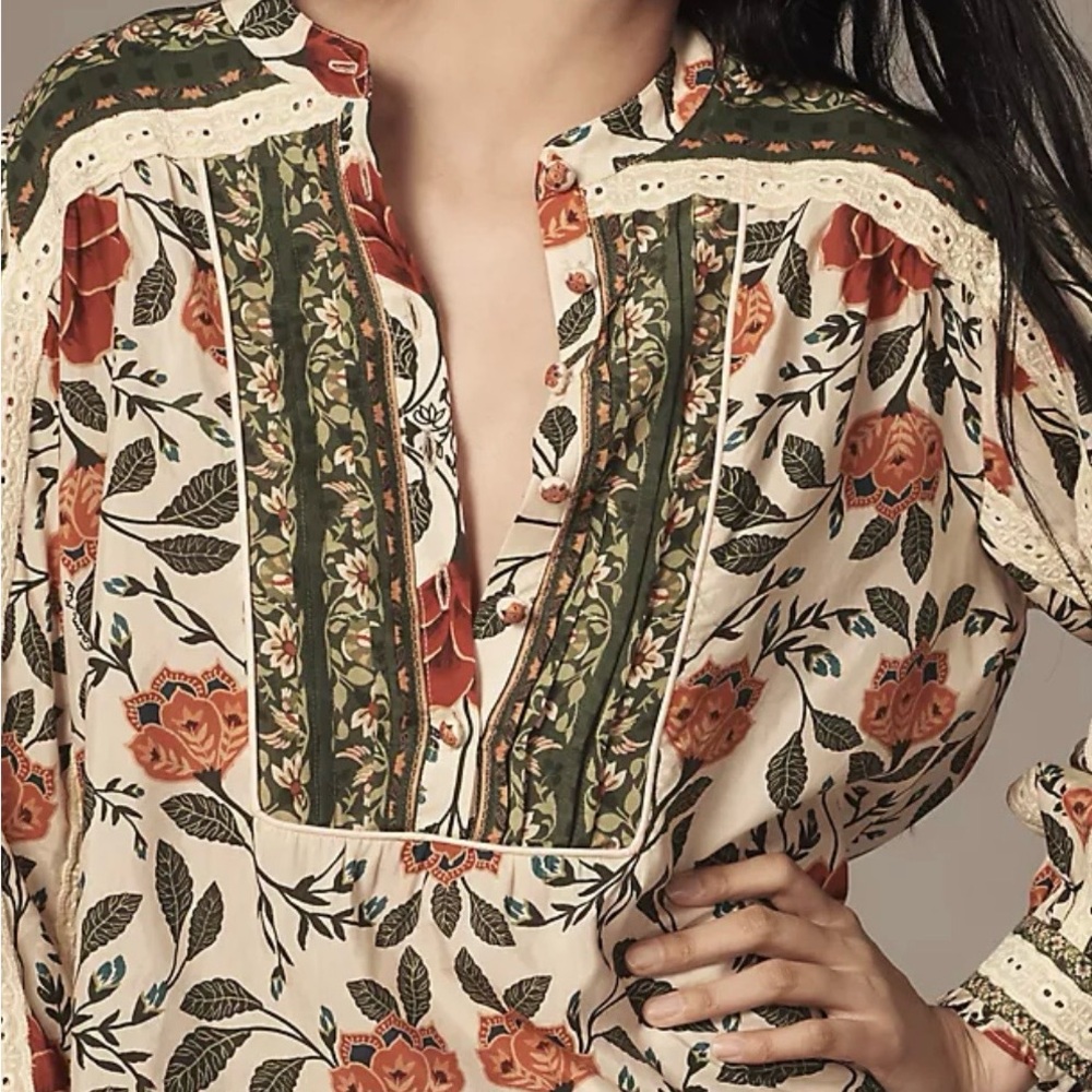 FARM Rio Multicolor Floral Blouse